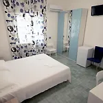 - - Ristorante L'oasi 3* Метапонто