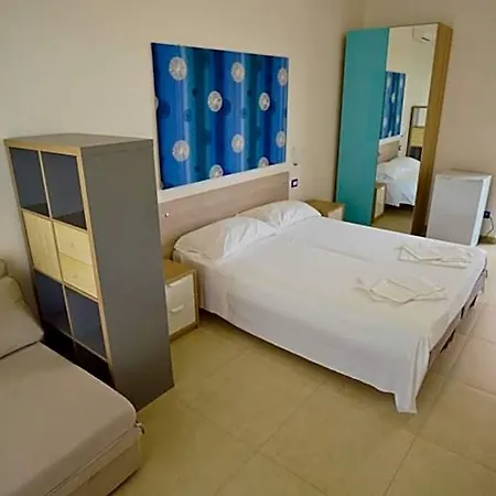 - - Ristorante L'oasi Bed & Breakfast Metaponto