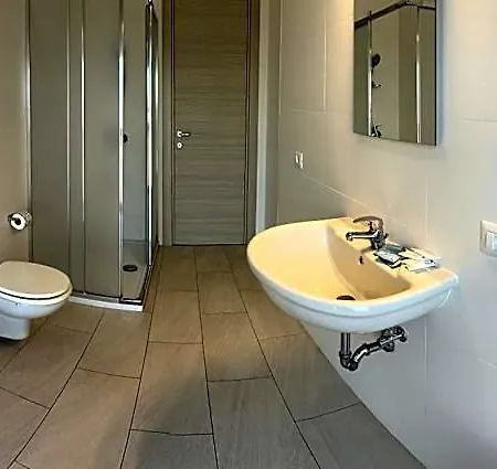 Bed & Breakfast - - Ristorante L'oasi 3*