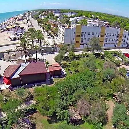Bed & Breakfast - - Ristorante L'oasi Metaponto