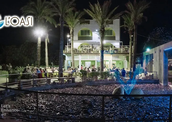 - - Ristorante L'oasi Couette-café 3*