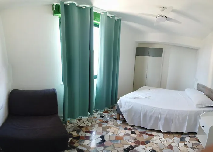 - - Ristorante L'oasi Couette-café Métaponte