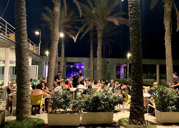 Couette-café - - Ristorante L'oasi 3*