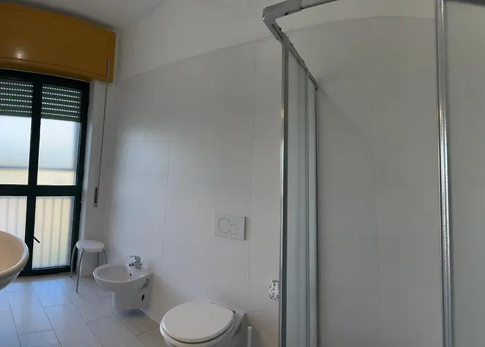 - - Ristorante L'oasi Couette-café