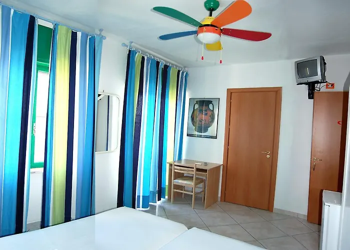 - - Ristorante L'oasi 3* Métaponte